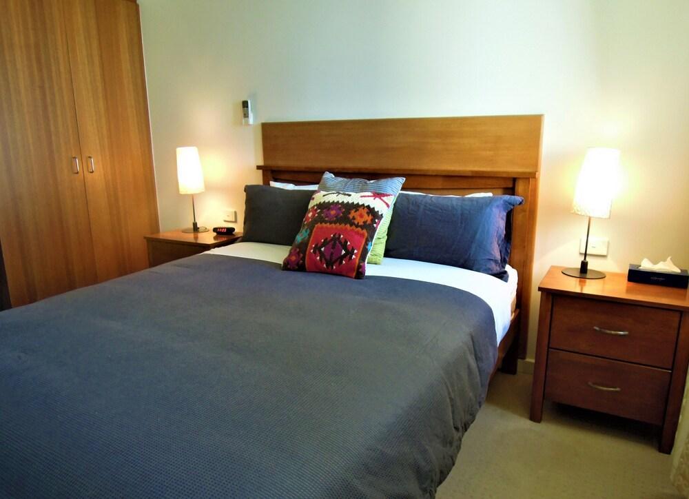 Plough Hotel Melbourne Buitenkant foto