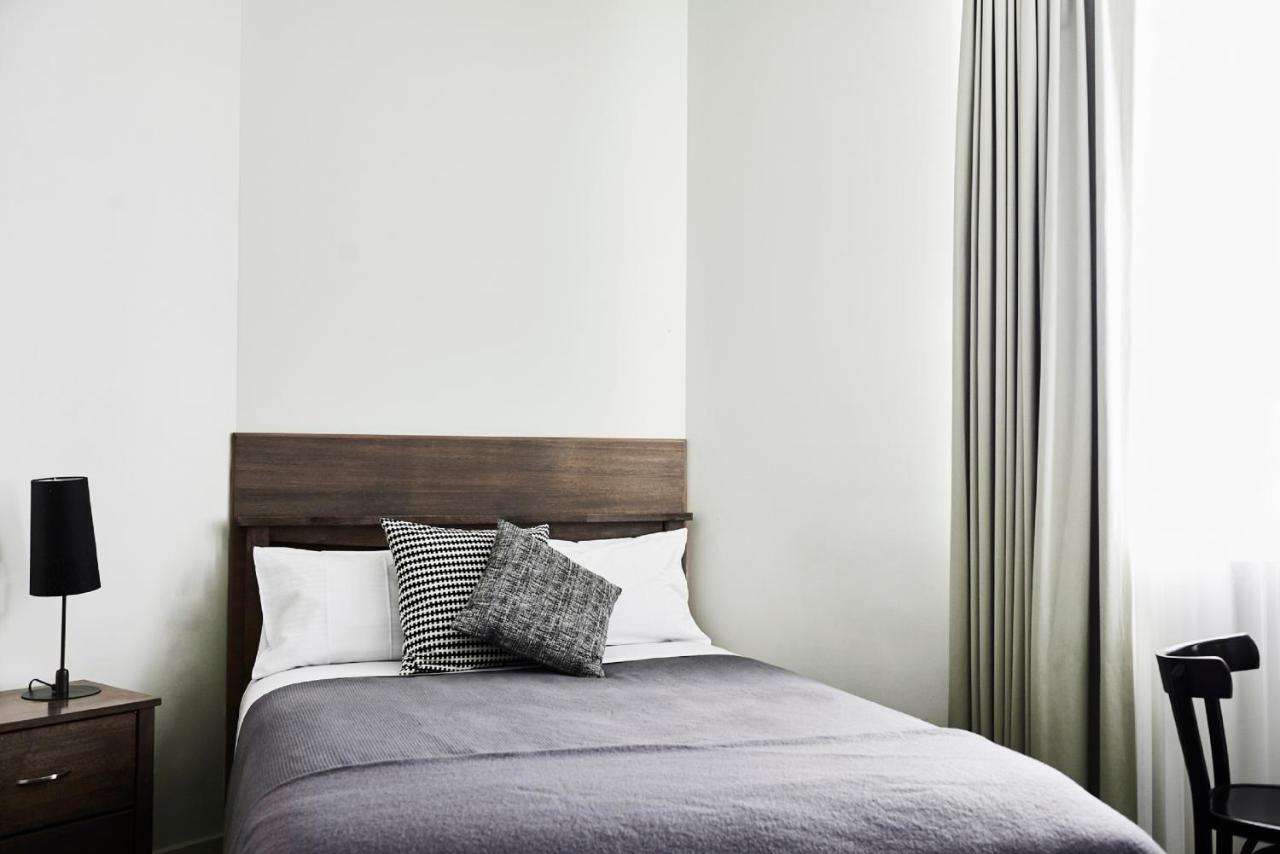 Plough Hotel Melbourne Buitenkant foto