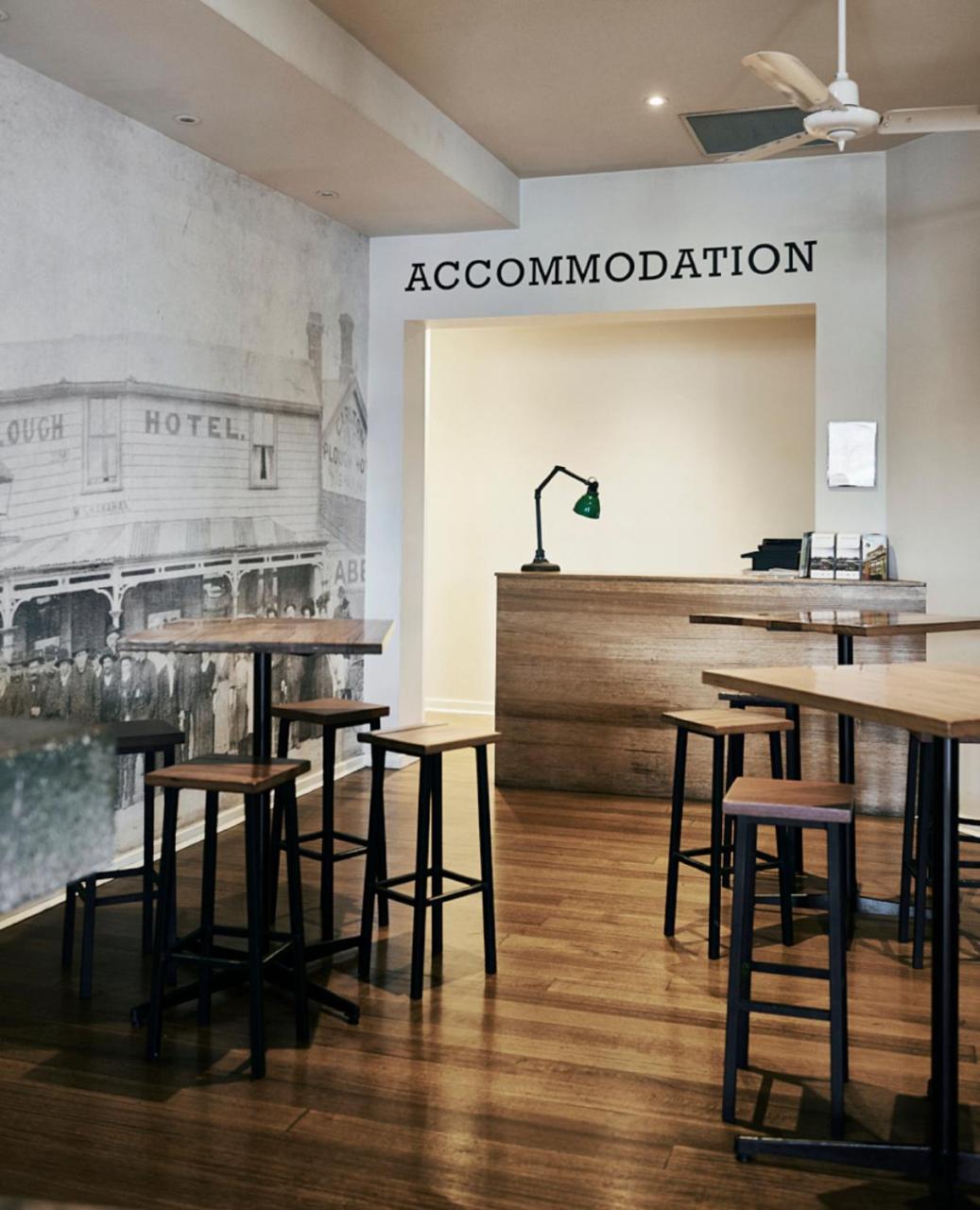 Plough Hotel Melbourne Buitenkant foto