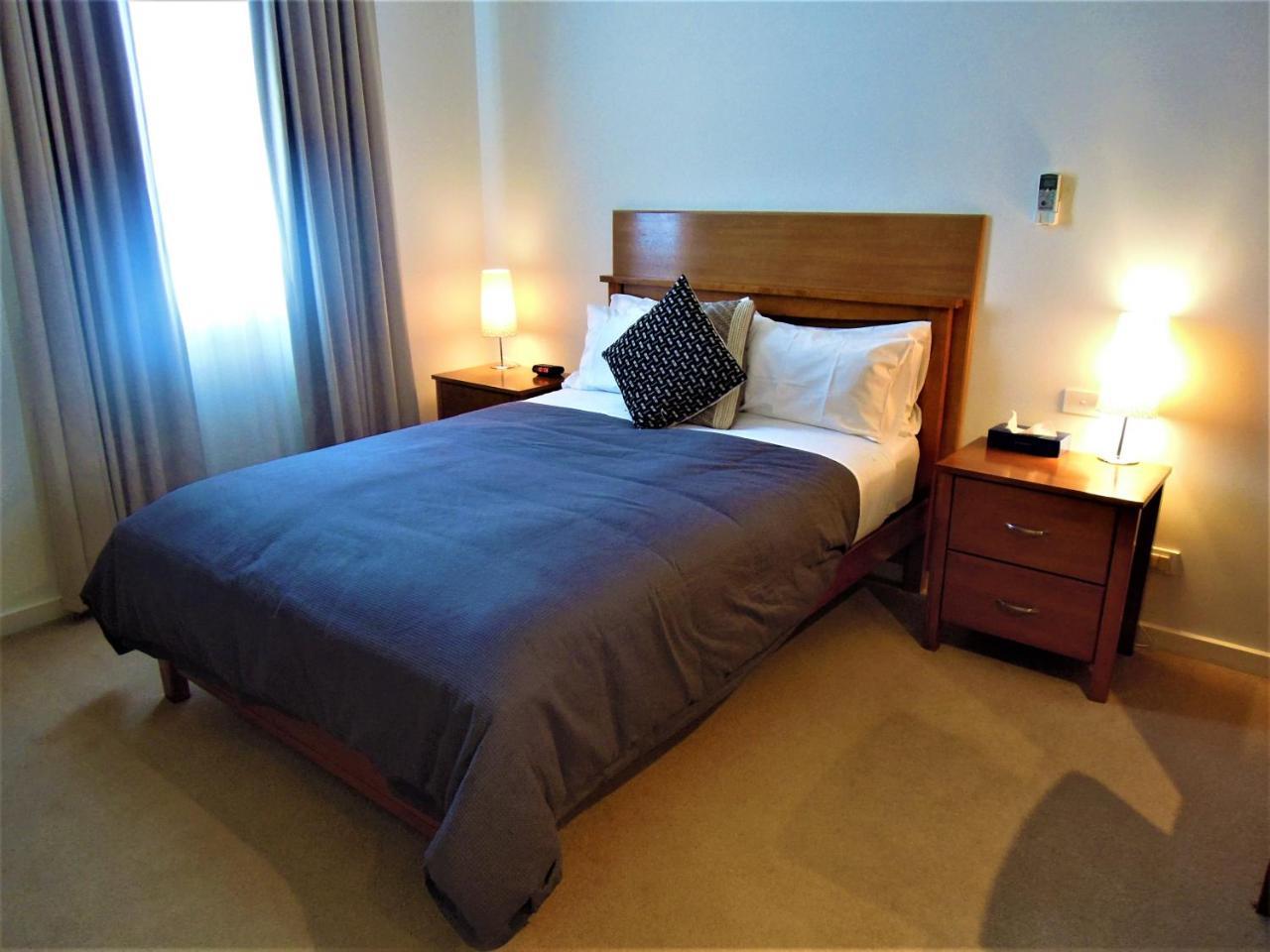 Plough Hotel Melbourne Buitenkant foto
