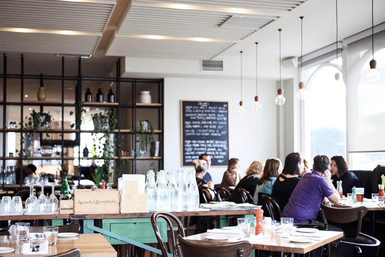 Plough Hotel Melbourne Buitenkant foto